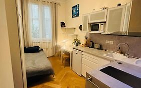 Palais Phidias Studio